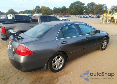 2006 Honda Accord 2.4 Ex z USA, uszkodzony, nr VIN 1HGCM56756A071542